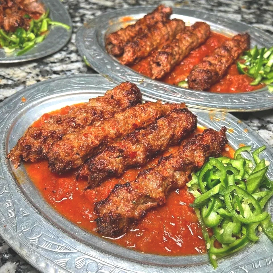 gaziantep-mutfaginin-alti-ezmeli-kebabin-essiz-lezzeti.webp