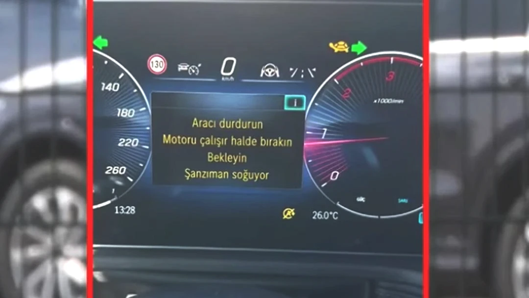 Şanssız adam hayatının şokunu yaşadı! 20 milyon liraya aldığı lüks araç 50 kilometre sonra yolda kaldı 2