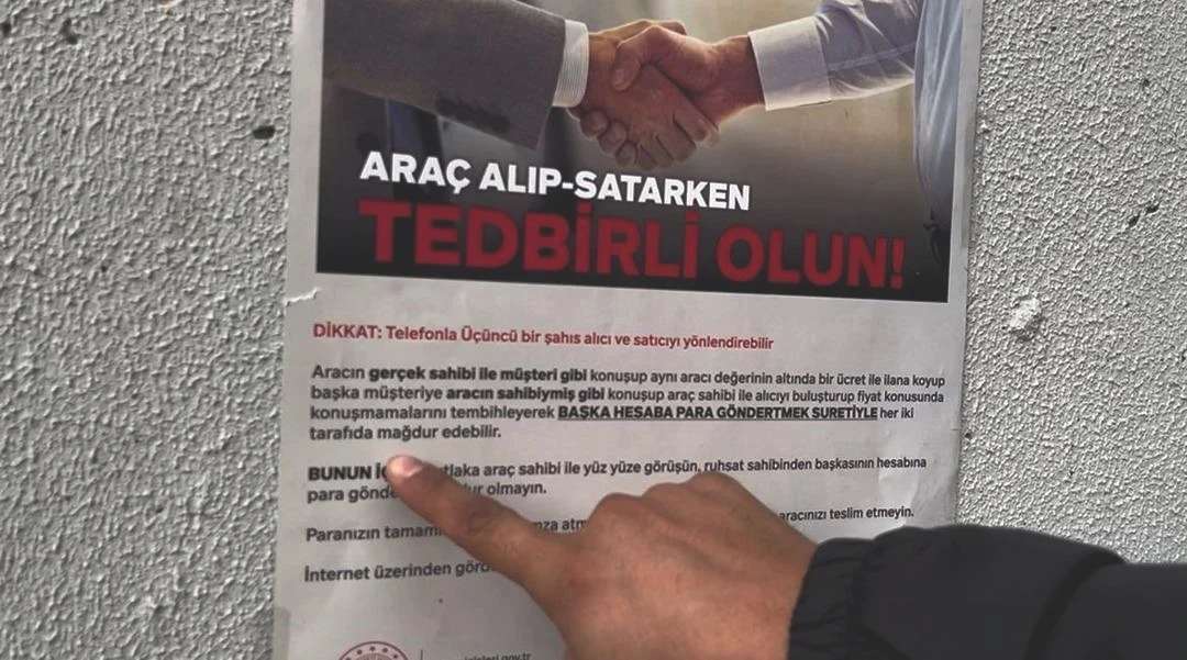 Duvarda asılı fotoğrafla kurtuldu! 1,5 milyon lirasını çaldıracaktı 3